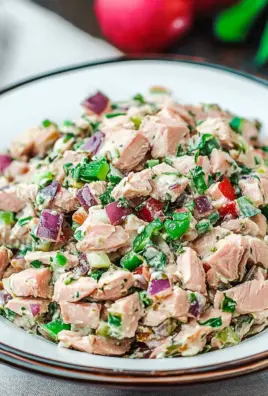 10-Minute Mediterranean Tuna Salad